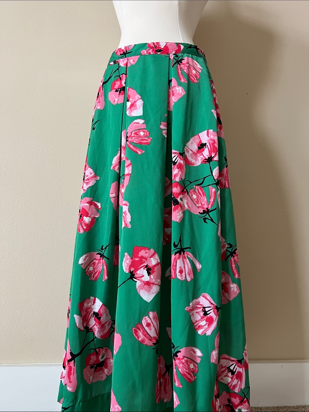 Who What Wear Emerald Maxi Skirt with Pink Floral Print